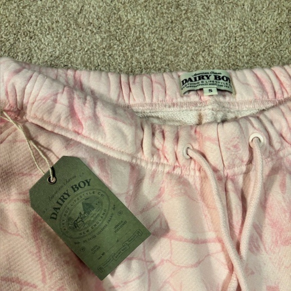Dairy Boy Bubblegum Camo Sweatpants Small - Picture 4 of 4